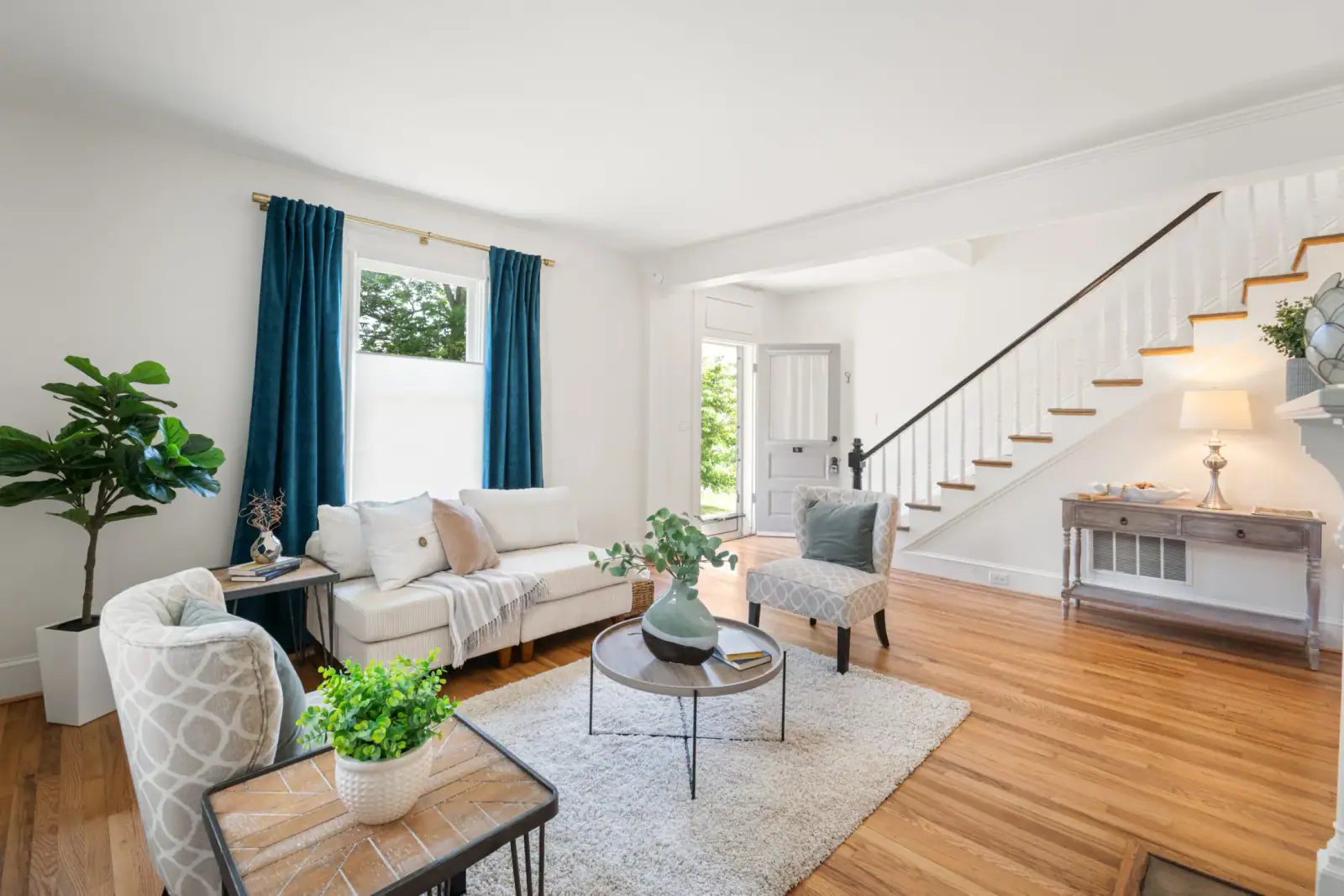 Interior at Belmont Ave, view 9