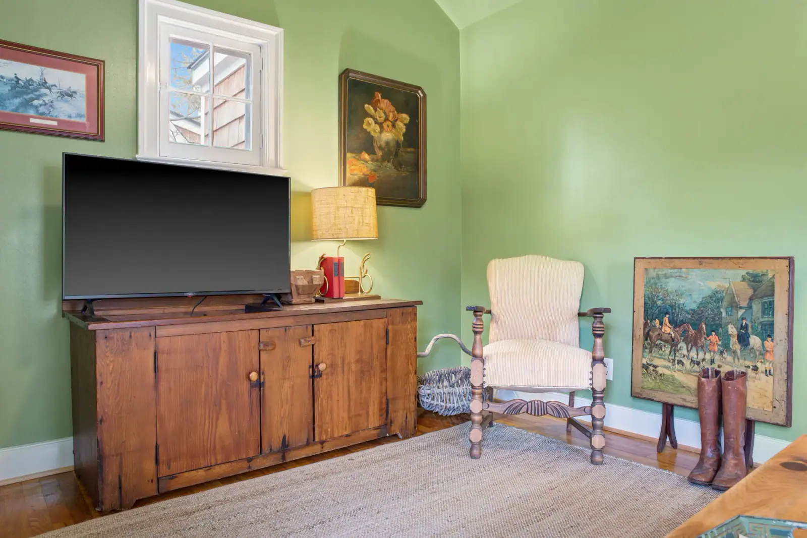 Property photograph at Ivy Cottages, view 4