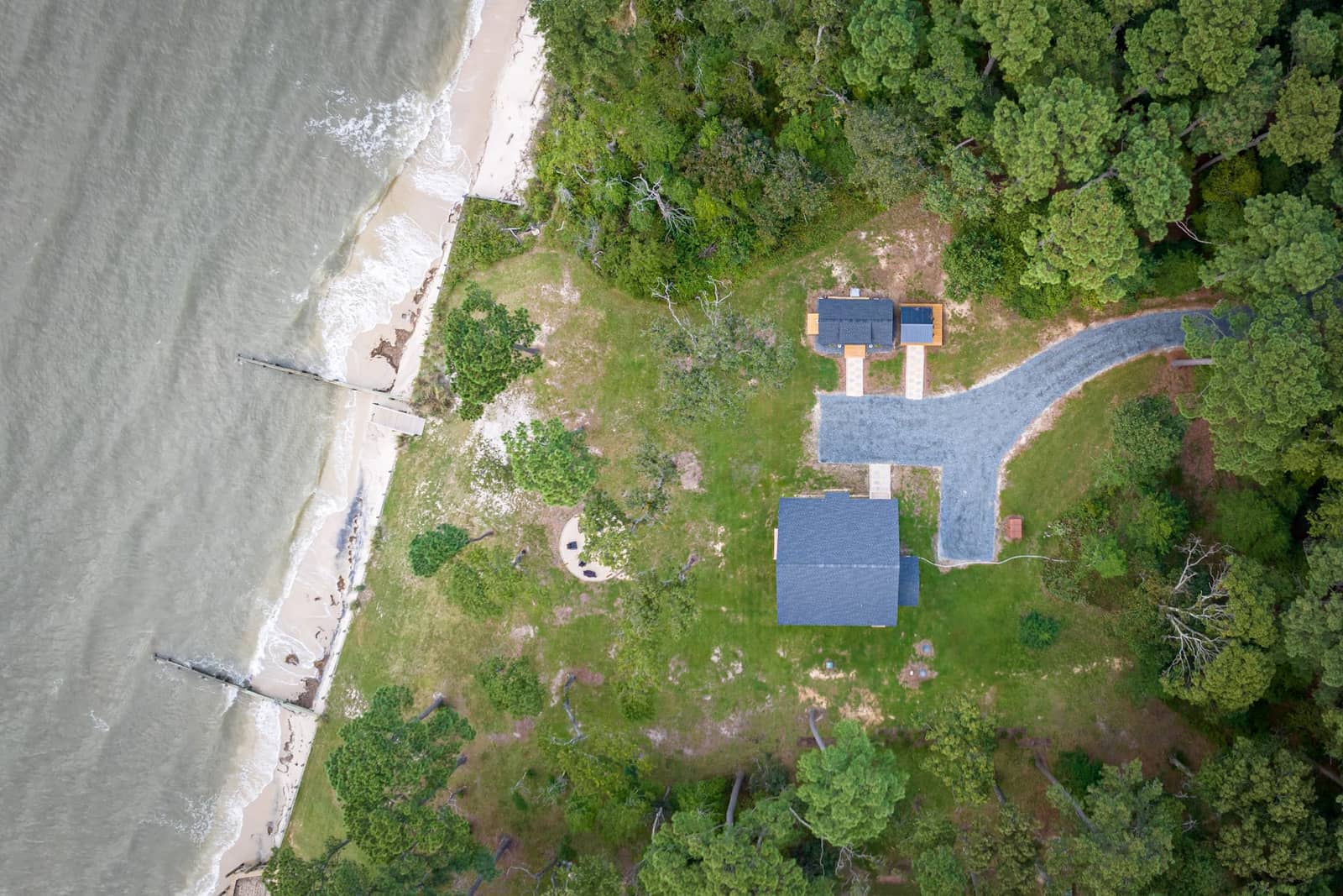 Property photograph at Mason Jar Beach House, view 12