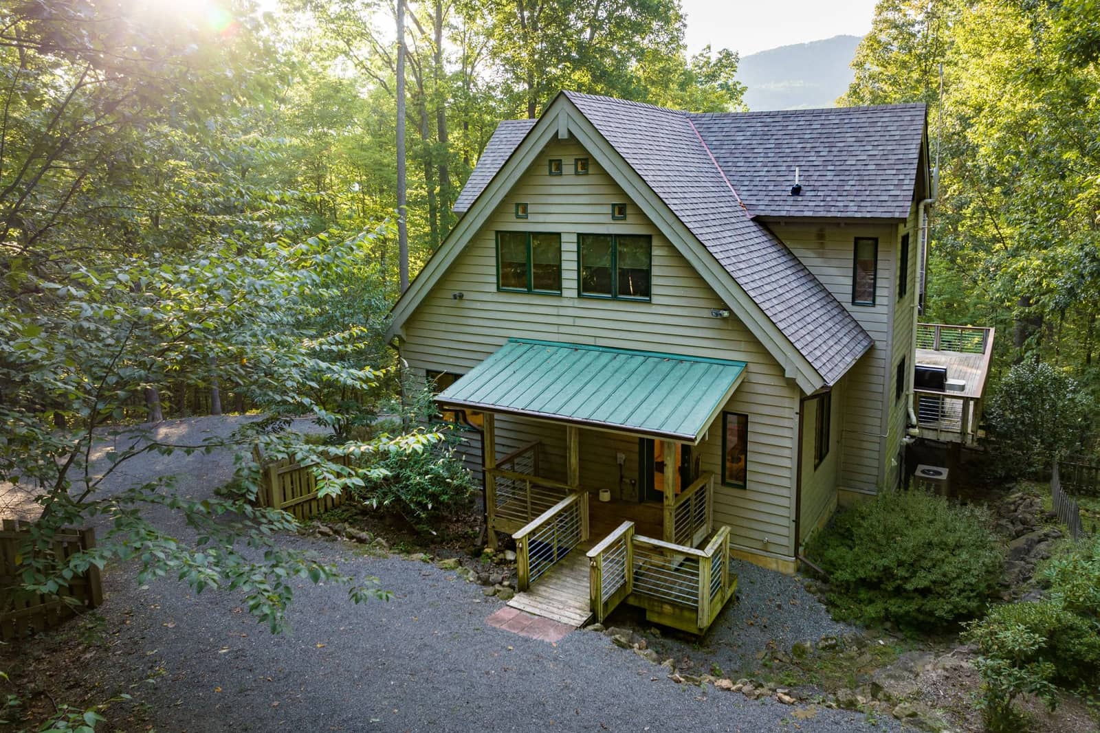 Property photograph at The Treetops Lodge, view 17