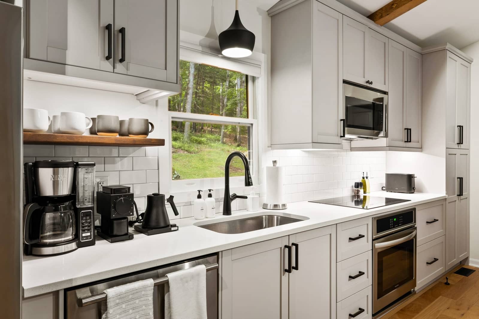 Property photograph at Wabi Sabi Cabin, view 16