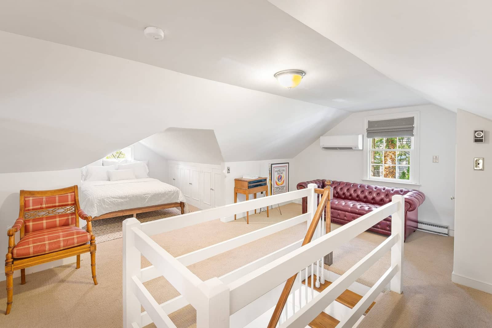 Property photograph at Greenleaf Lane, view 4