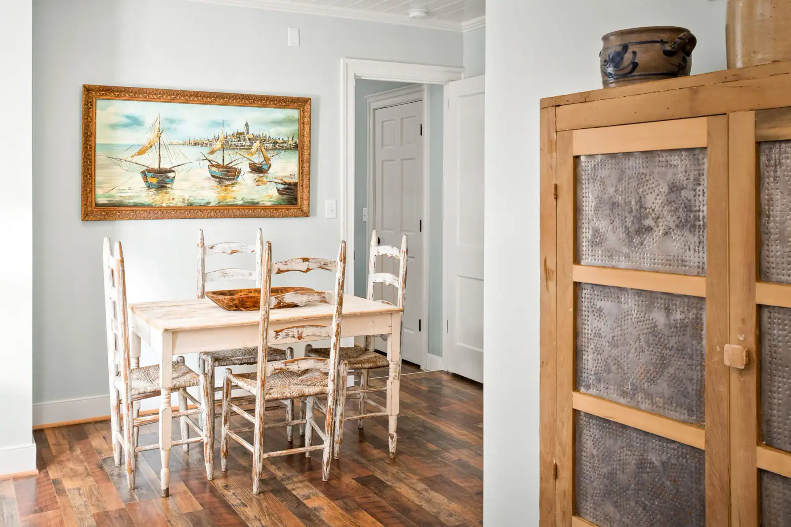 Property photograph at Ivy Cottages, view 16