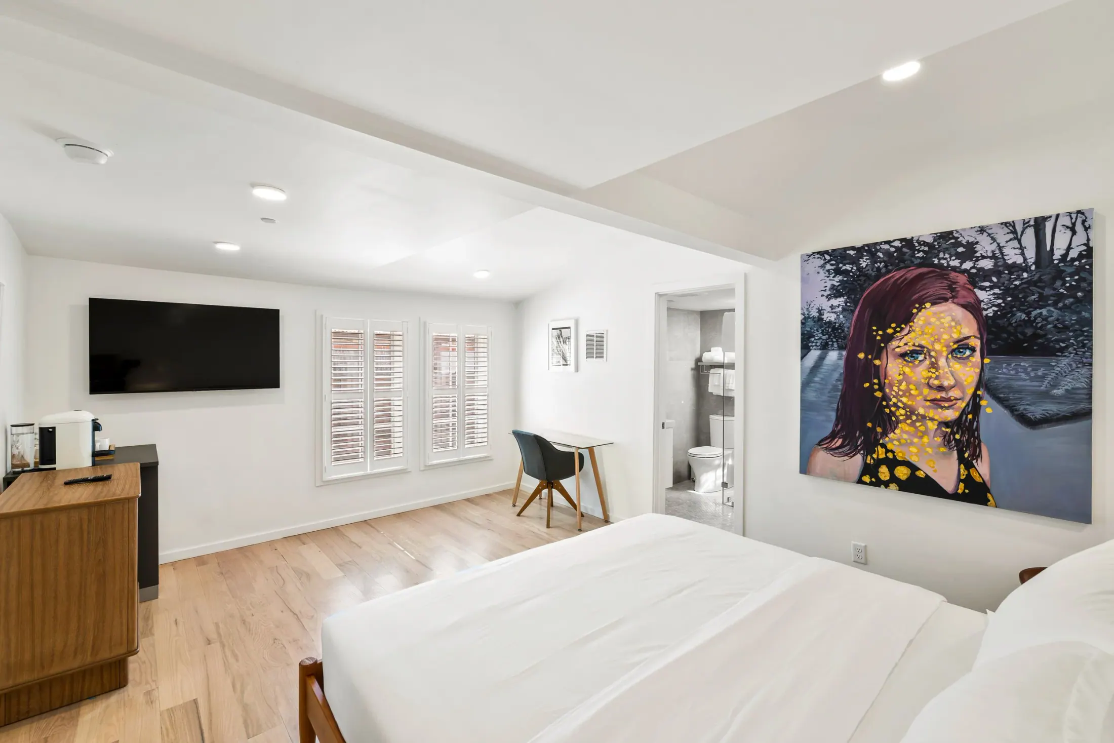 Property photograph at Rose Jean Nanotel, view 4