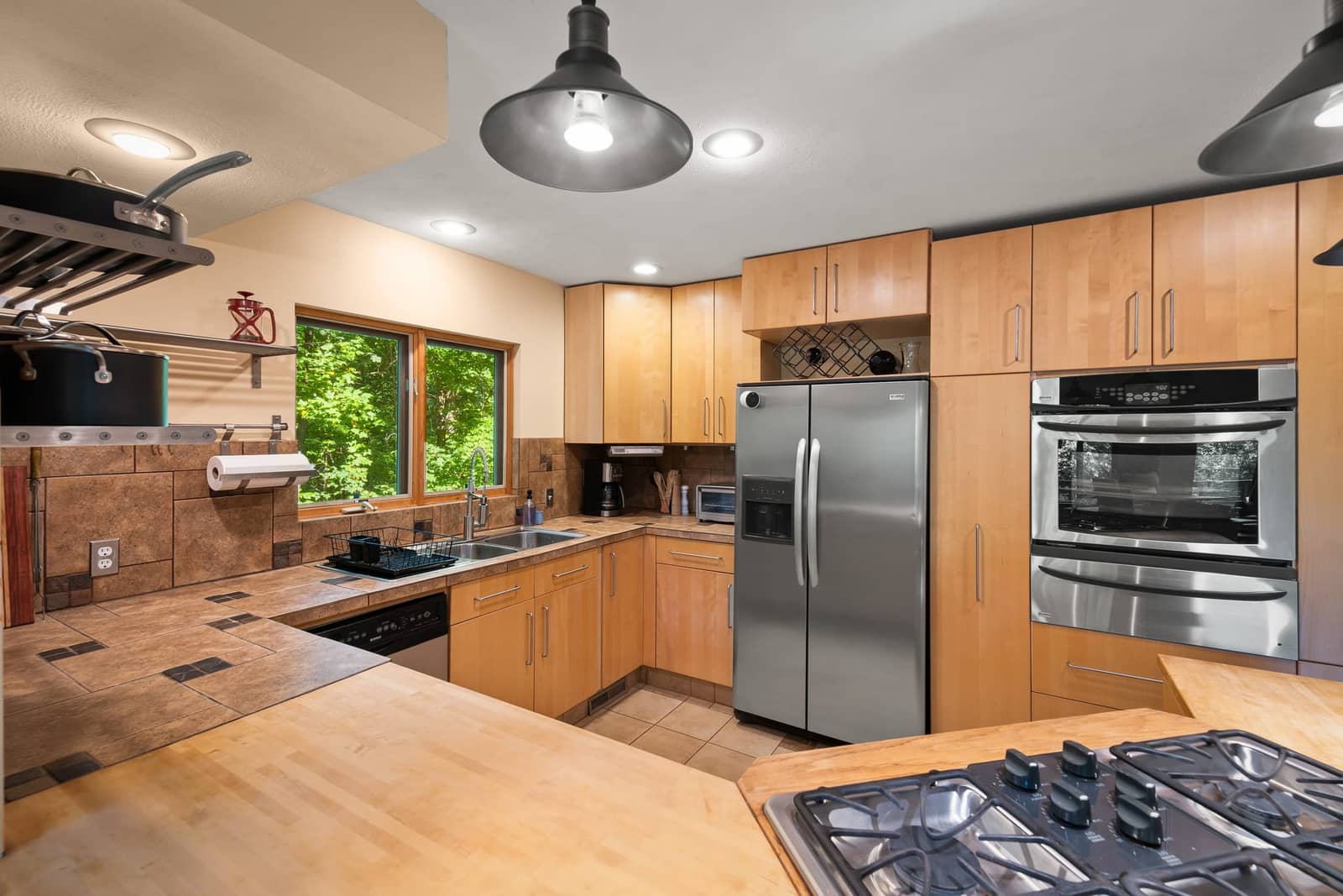 Property photograph at The Treetops Lodge, view 6