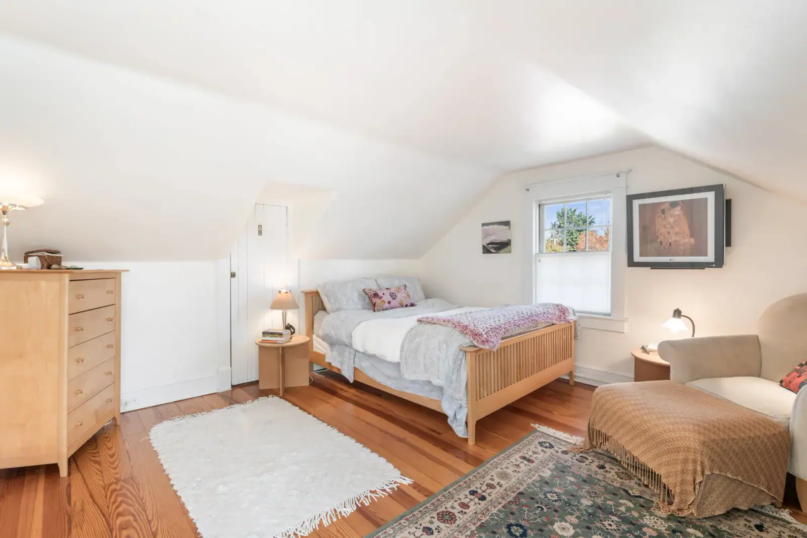 Bedroom at Evergreen Ave