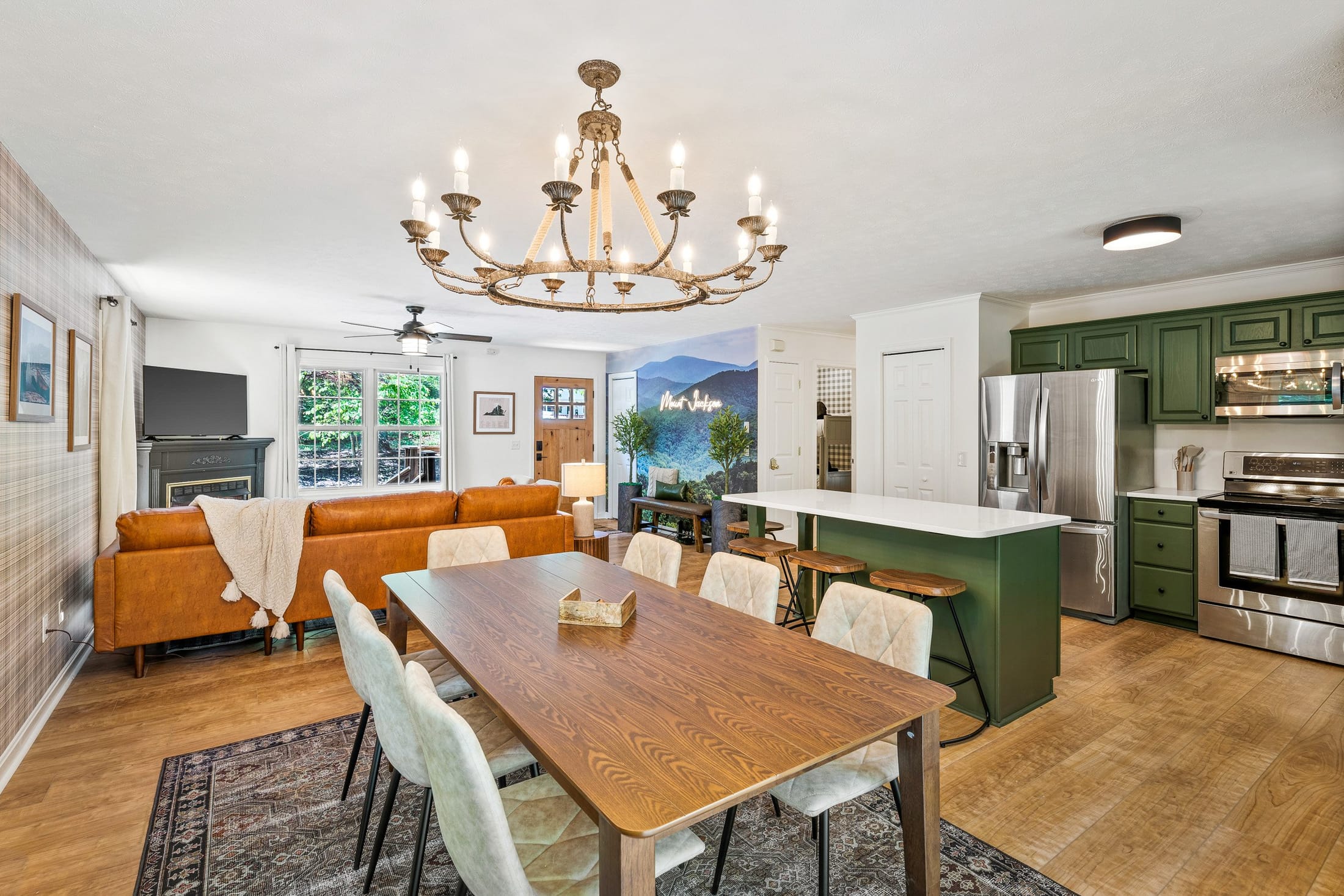 Property photograph at Cottonwood Cabin, view 6