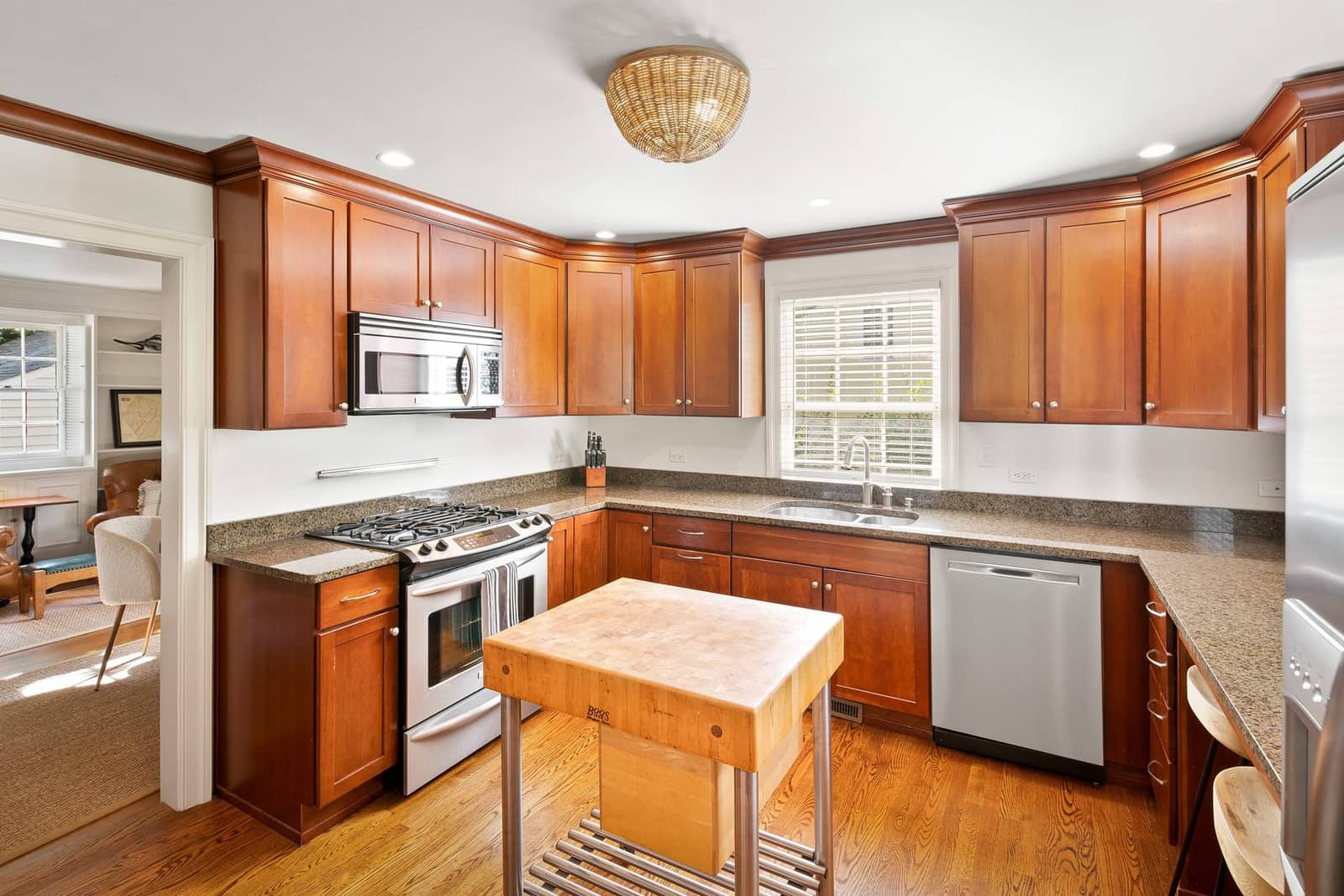 Property photograph at Greenleaf Lane