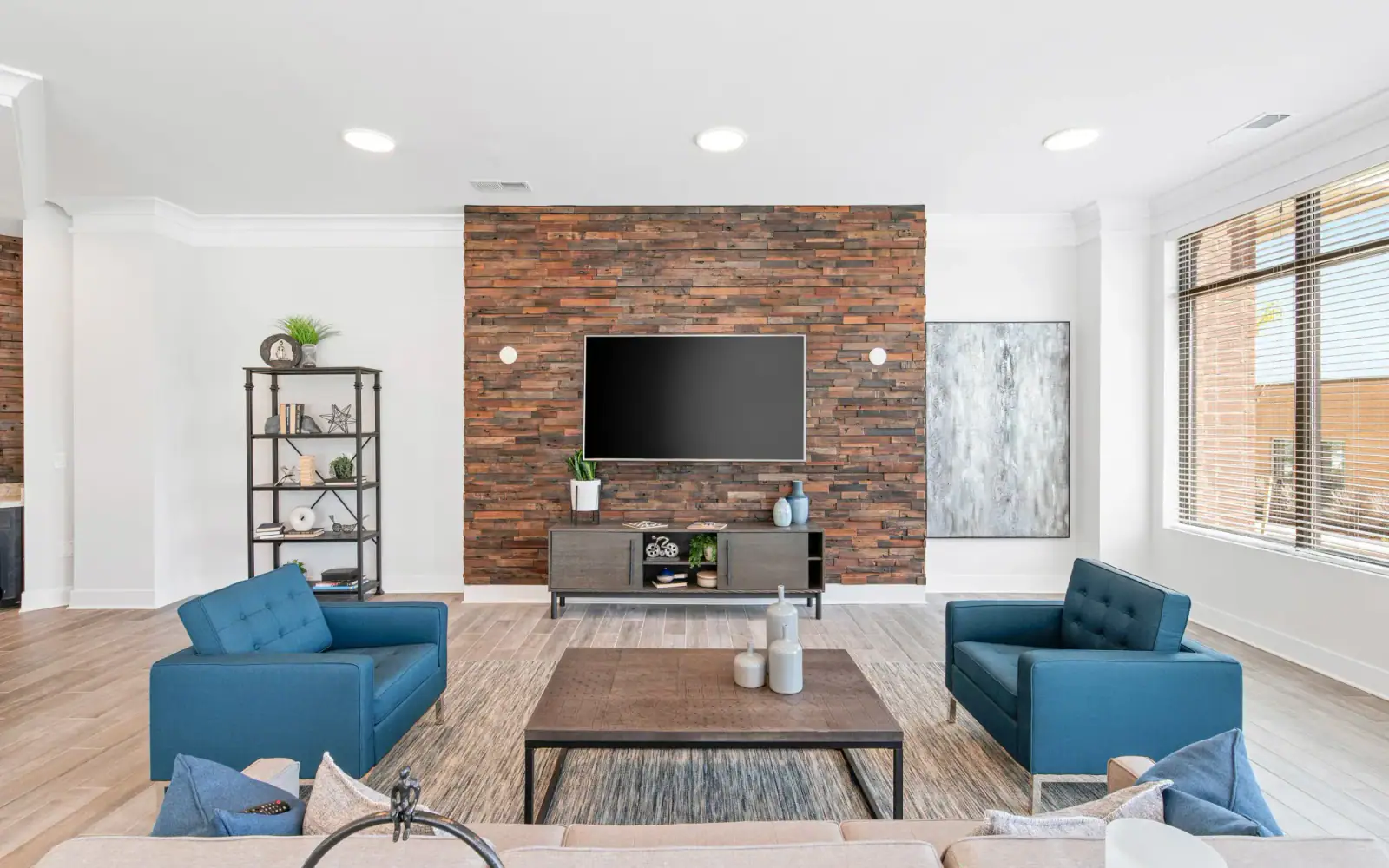 Property photograph at 29 Central at Stonefield, view 8