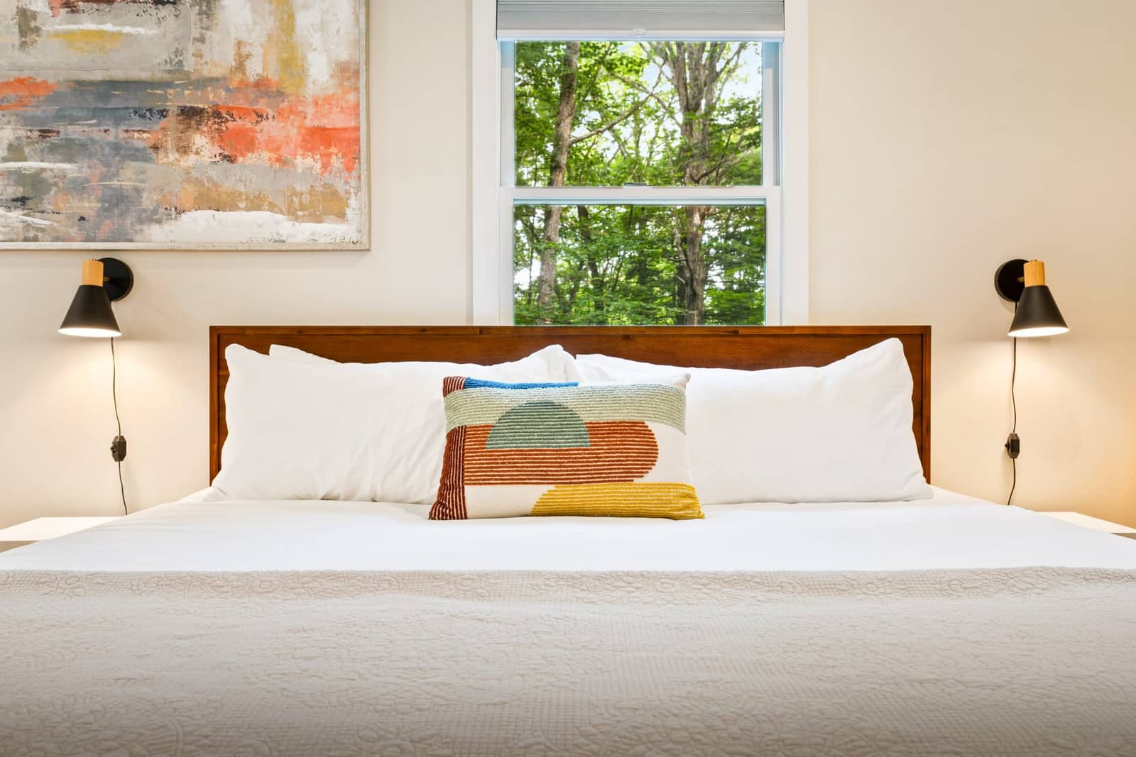 Property photograph at Wabi Sabi Cabin, view 10