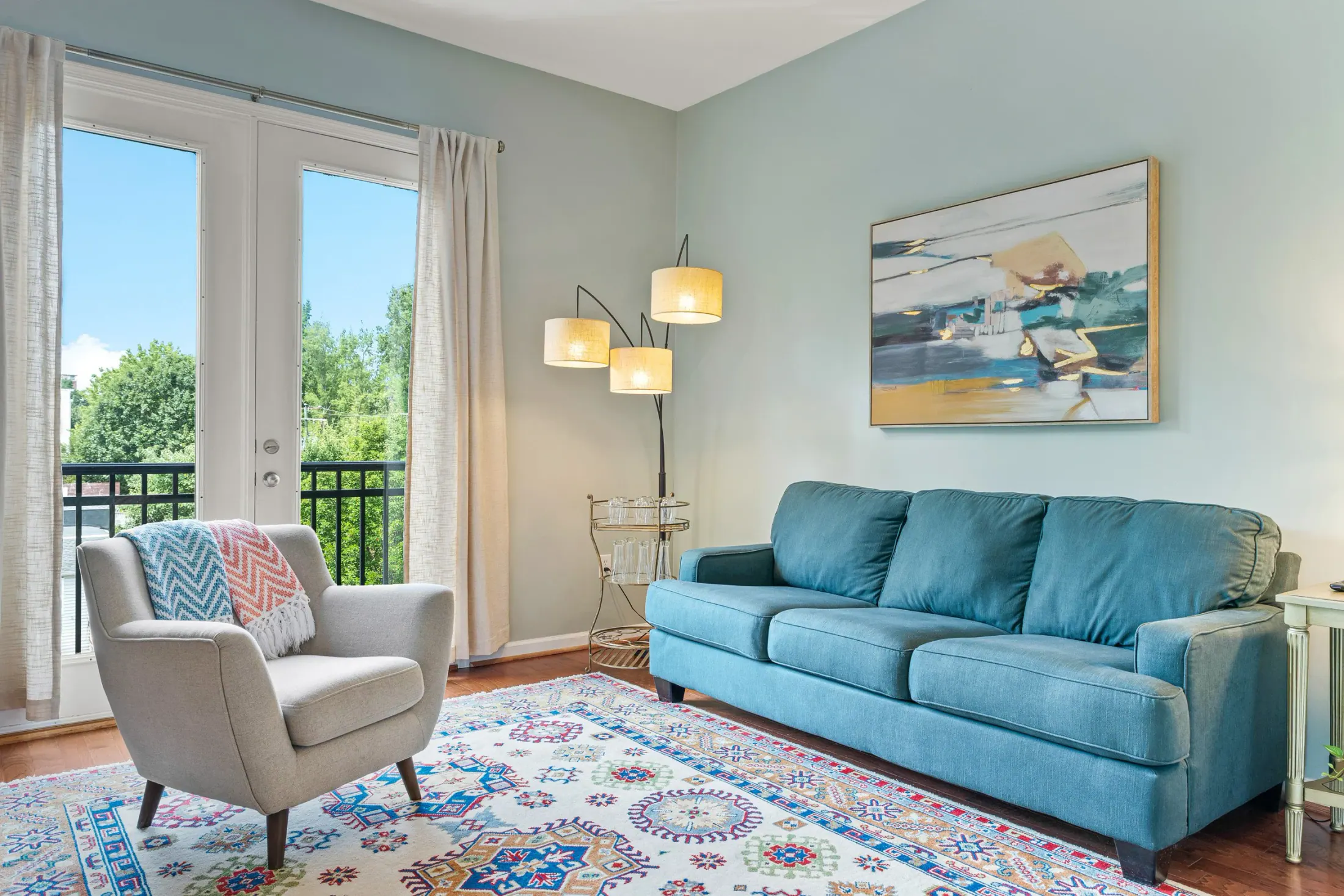 Property photograph at Walker Square, view 12