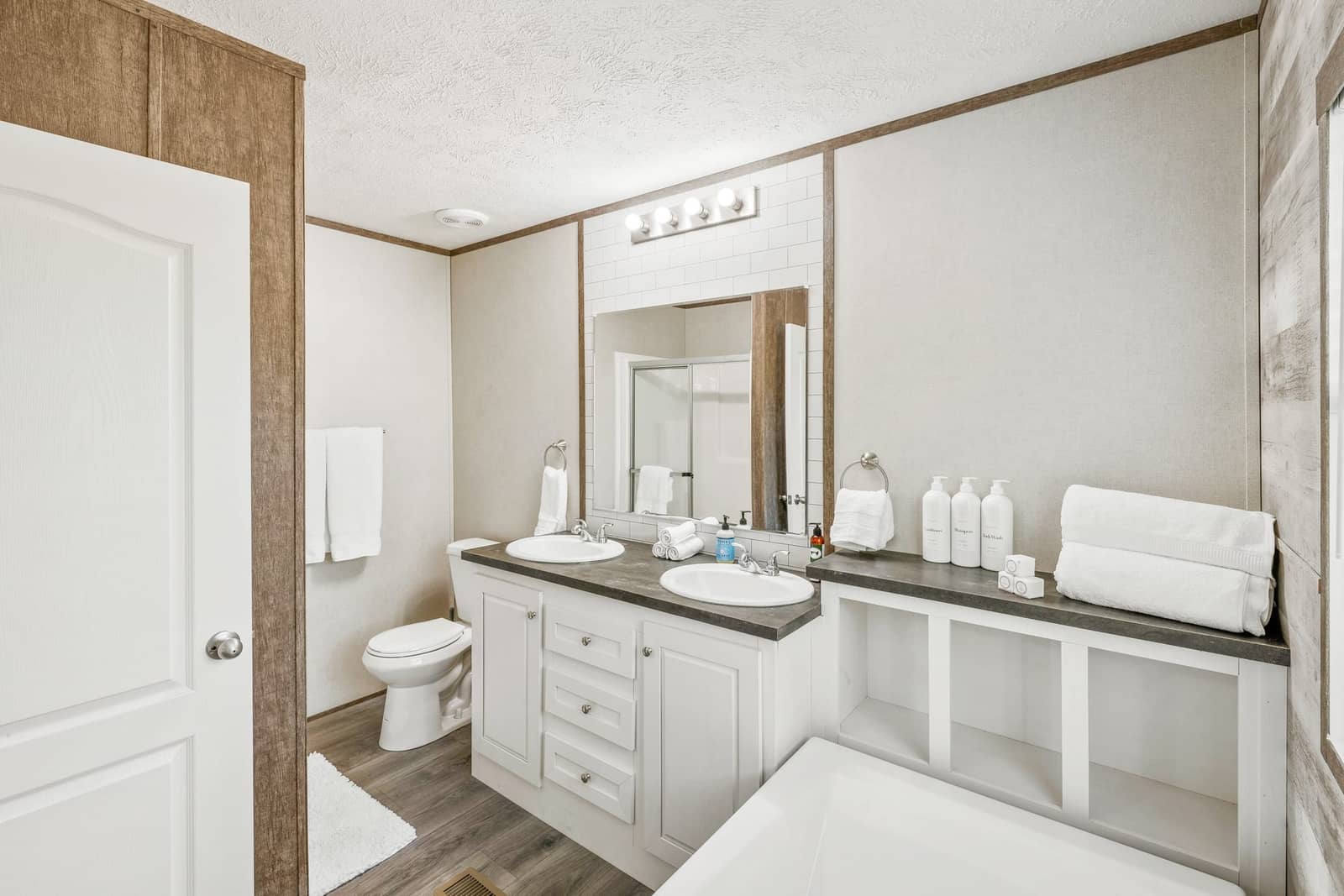 Property photograph at The Nest, view 3