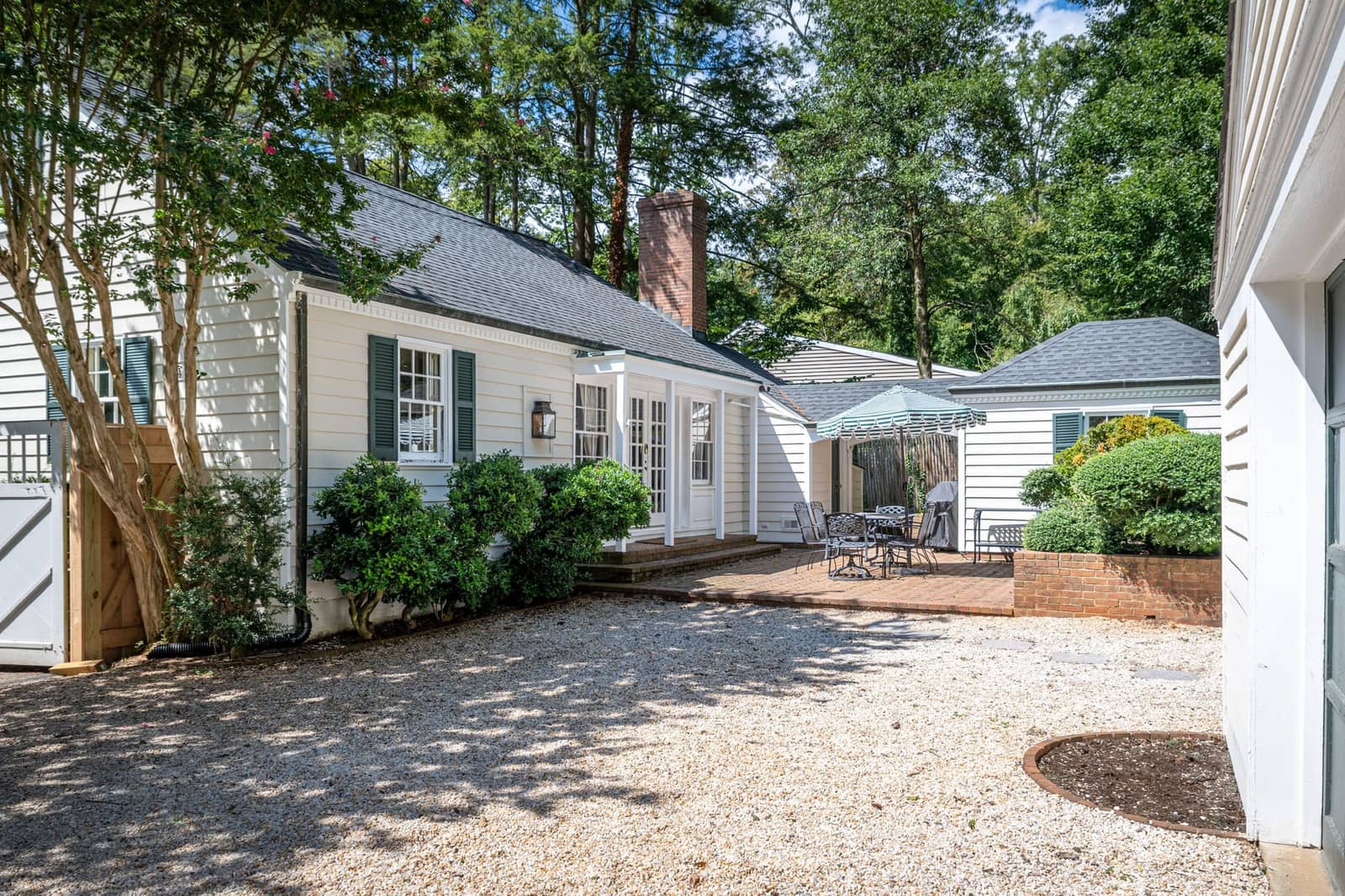 Property photograph at Greenleaf Lane, view 15